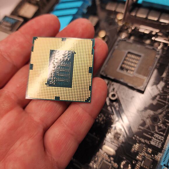 ASRock Z97 Extreme6 Socket 1150 Motherboard combo Intel i7 DDR3 32GB Ram Stealth - Picture 5 of 12